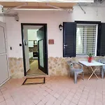 La Casa De La Abuelita