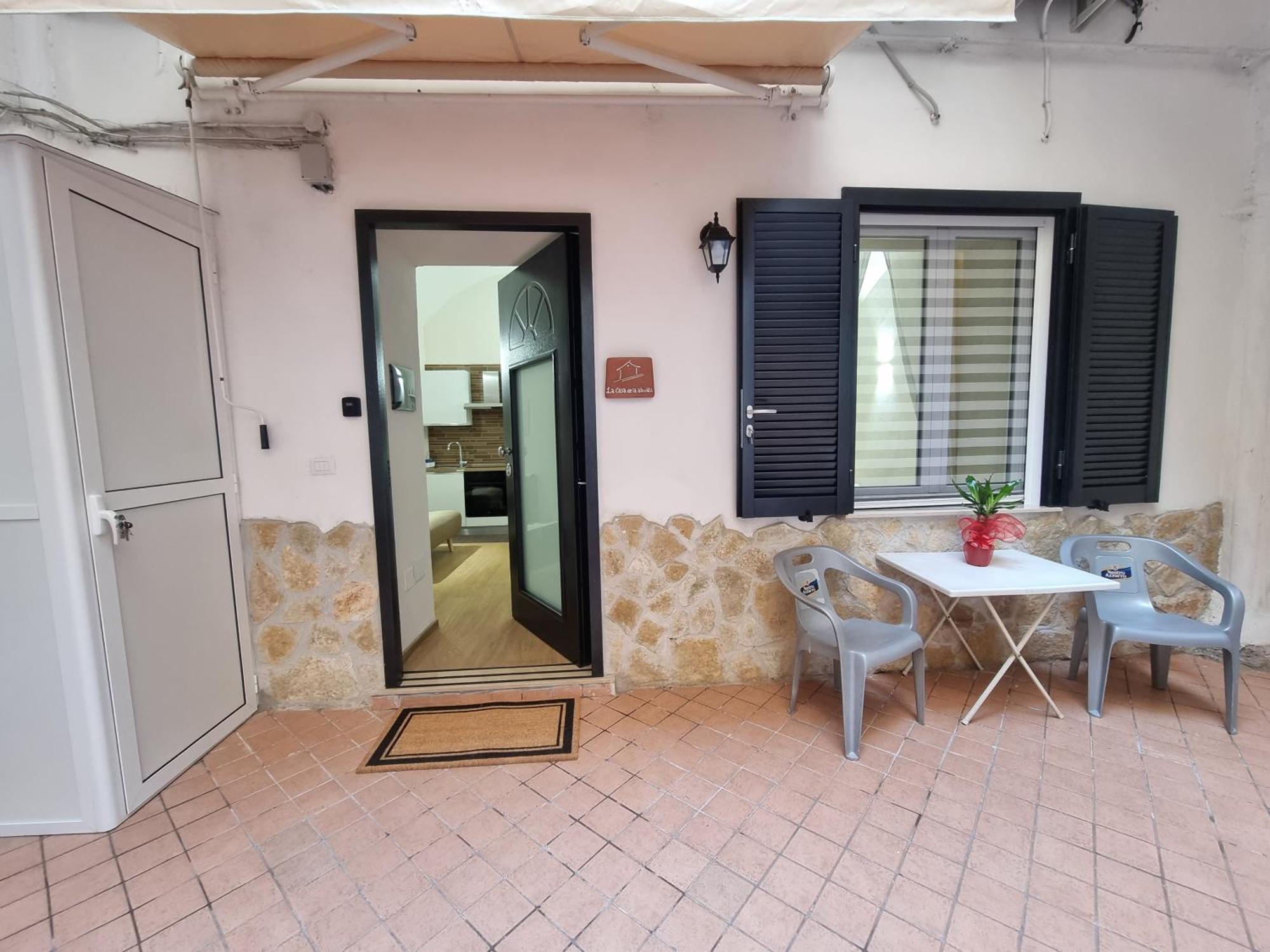 La Casa De La Abuelita Naples